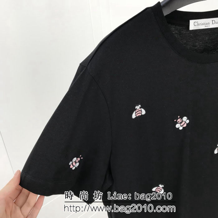 DIOR迪奧 x Kaws19早春 世紀聯名款 限量小蜜蜂刺繡短袖 定制面料 高版本情侶款 ydi2140